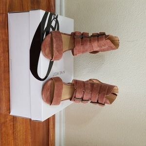 Nine west sandal